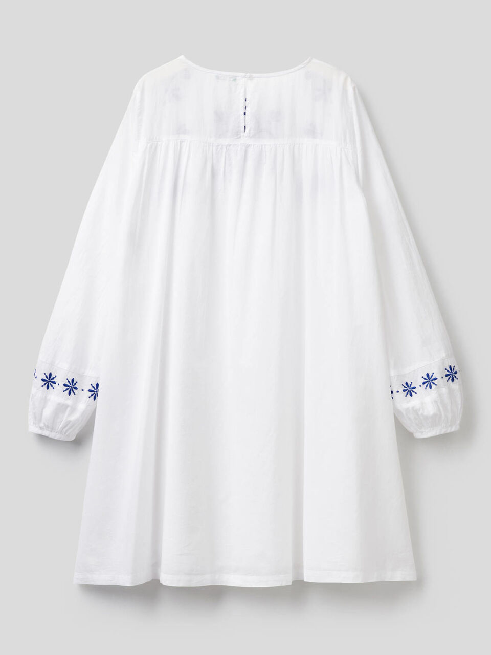 Dress in lightweight cotton with embroidery image number 2