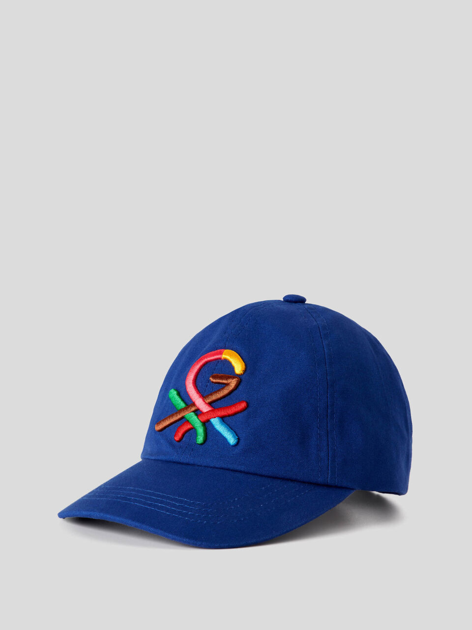 Hat with embroidered logo by Ghali image number 1