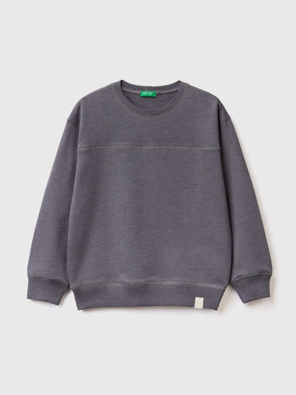 Pullover sweatshirt in recycled fabric