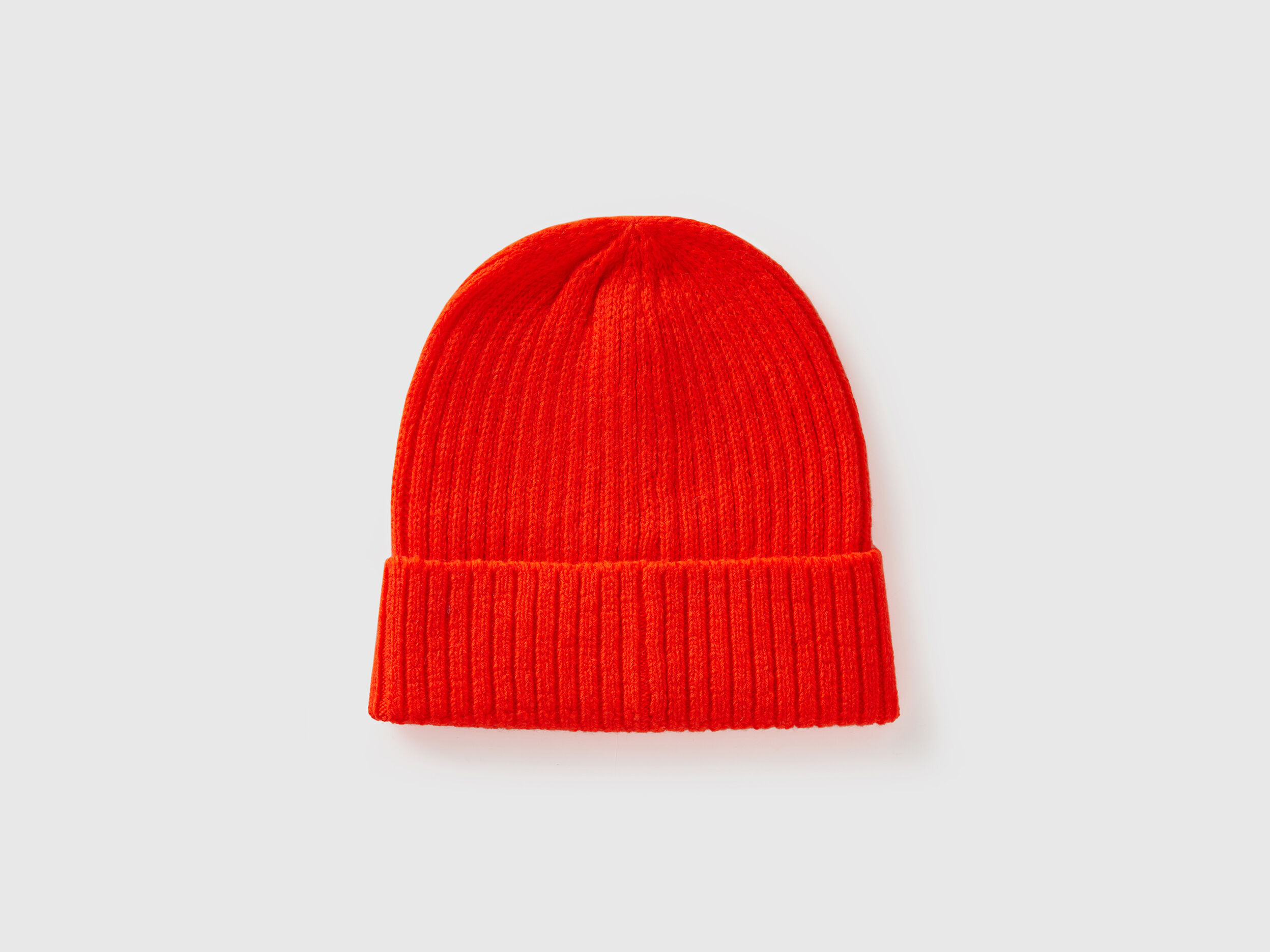 Neon orange beanie with embroidery - Neon Orange | Benetton Neon orange beanie with embroidery - Neon Orange | Benetton