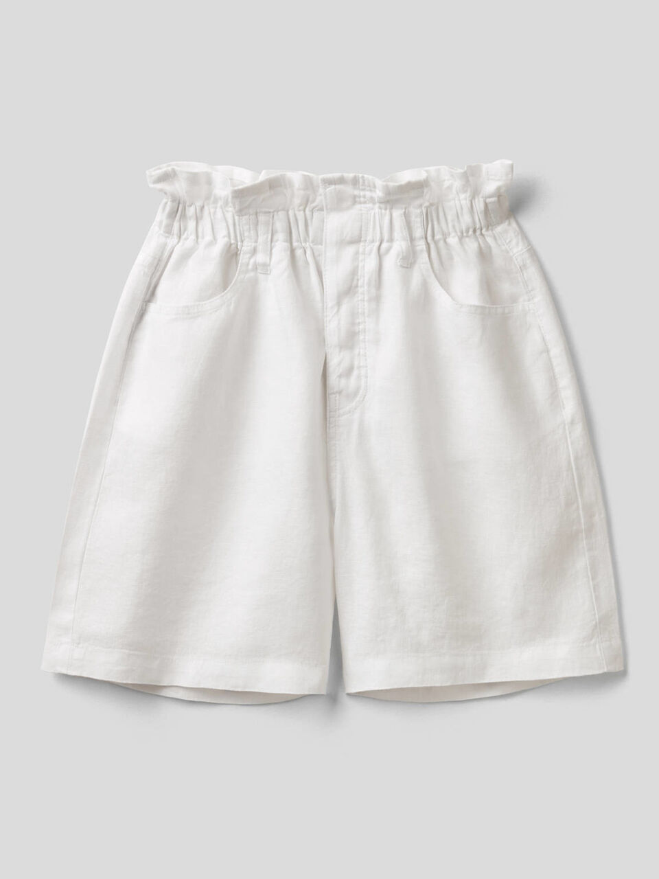 Bermudas in pure linen with ruffled waist image number 1
